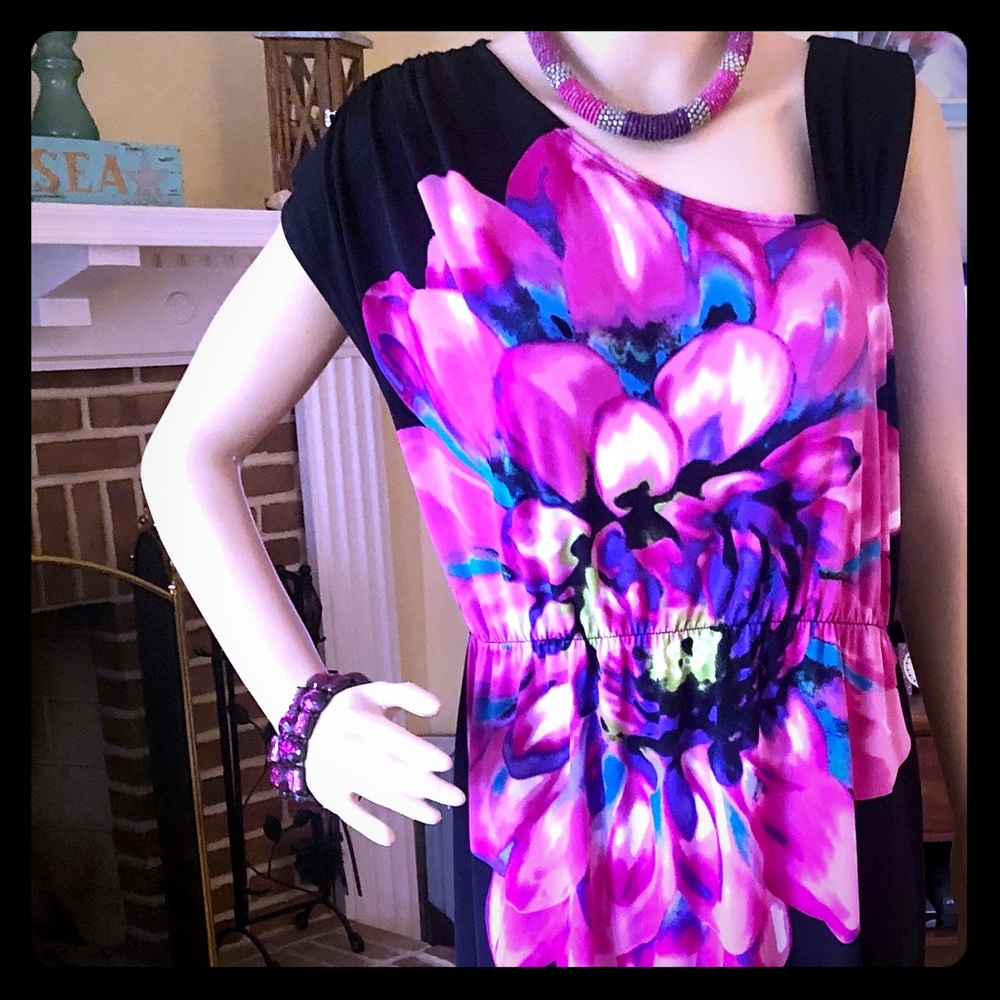 One shoulder floral fun summer dress